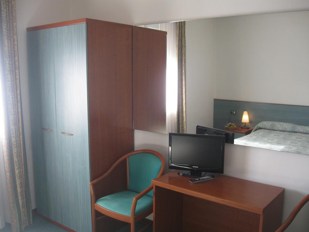Albergo Del Turista Vernasca ห้อง รูปภาพ