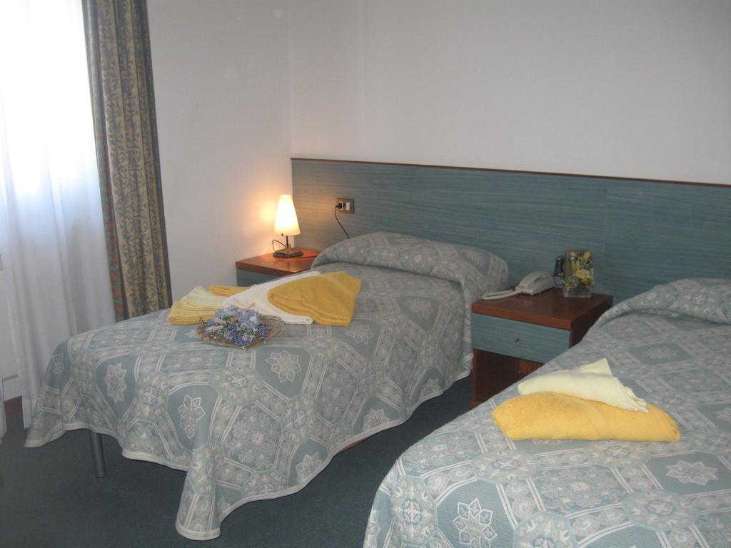 Albergo Del Turista Vernasca ห้อง รูปภาพ