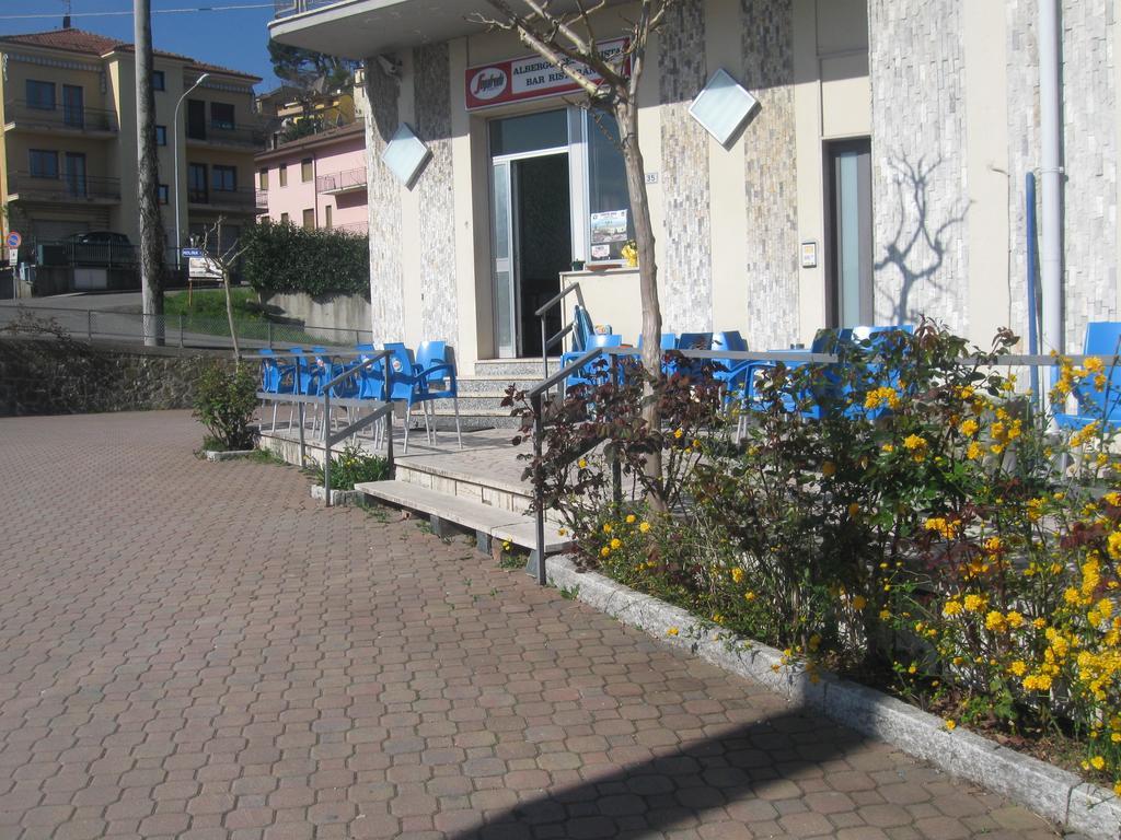 Albergo Del Turista Vernasca ภายนอก รูปภาพ