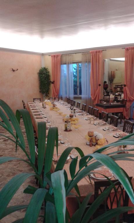 Albergo Del Turista Vernasca ภายนอก รูปภาพ